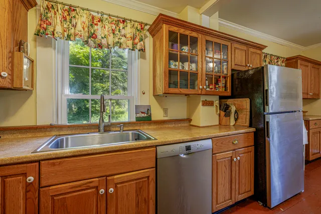 $875,000 | 20 Main Street, Cranberry Isles, ME 04646