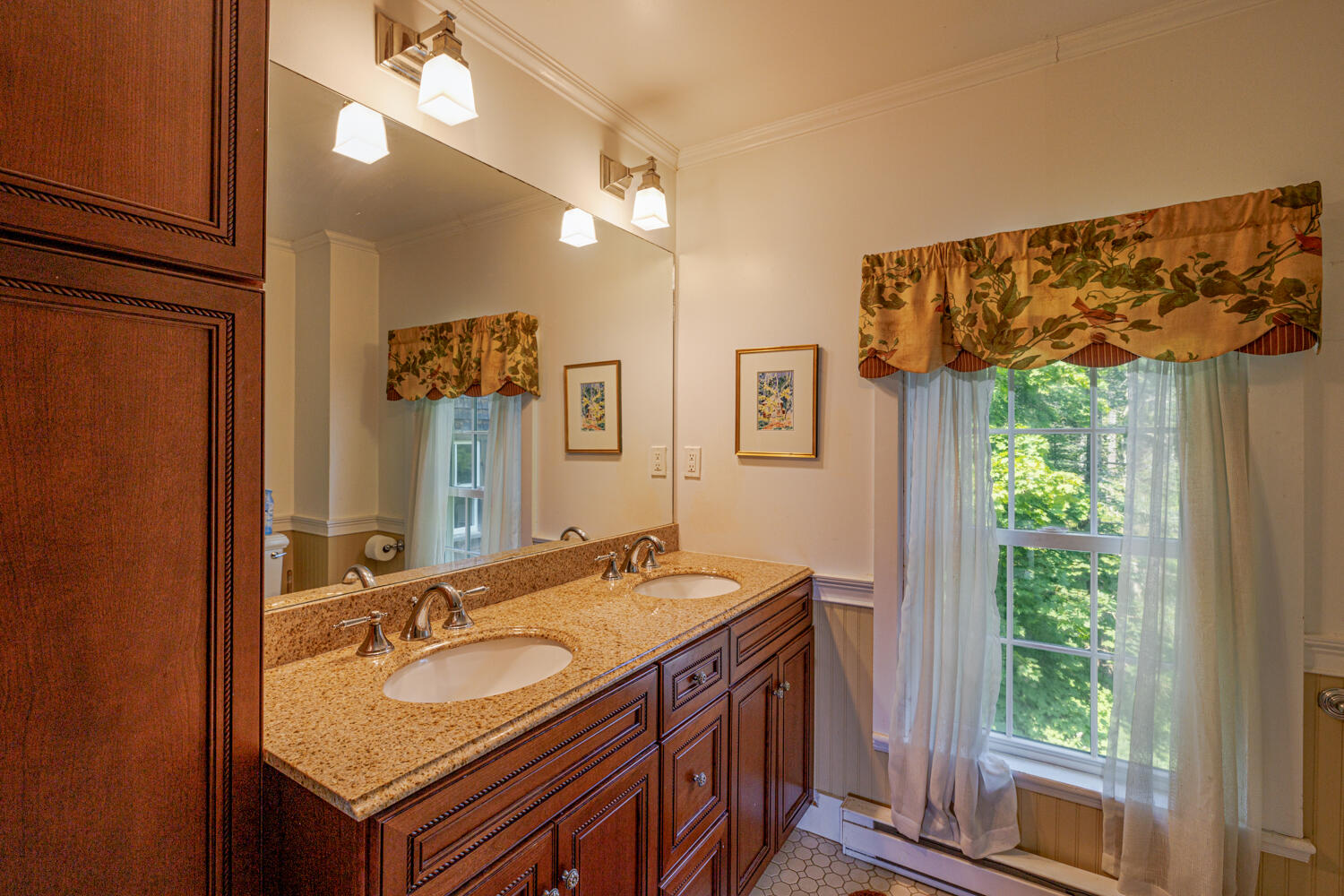 20 Main Street Cranberry Isles, ME 04646 - Photo 22 of 46 Bath2ndDblVanity