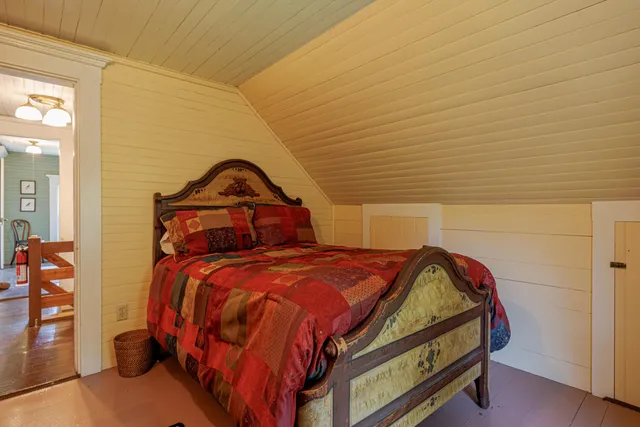 $875,000 | 20 Main Street, Cranberry Isles, ME 04646