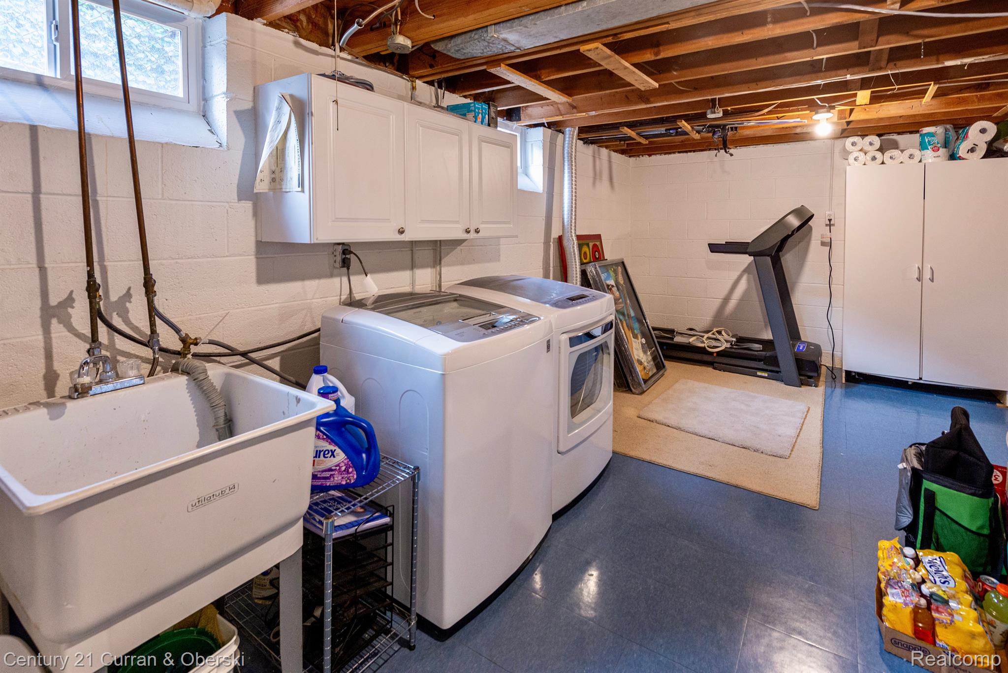 2909 Harvard Road Berkley, MI 48072 - Photo 31 of 37 Laundry and storage area