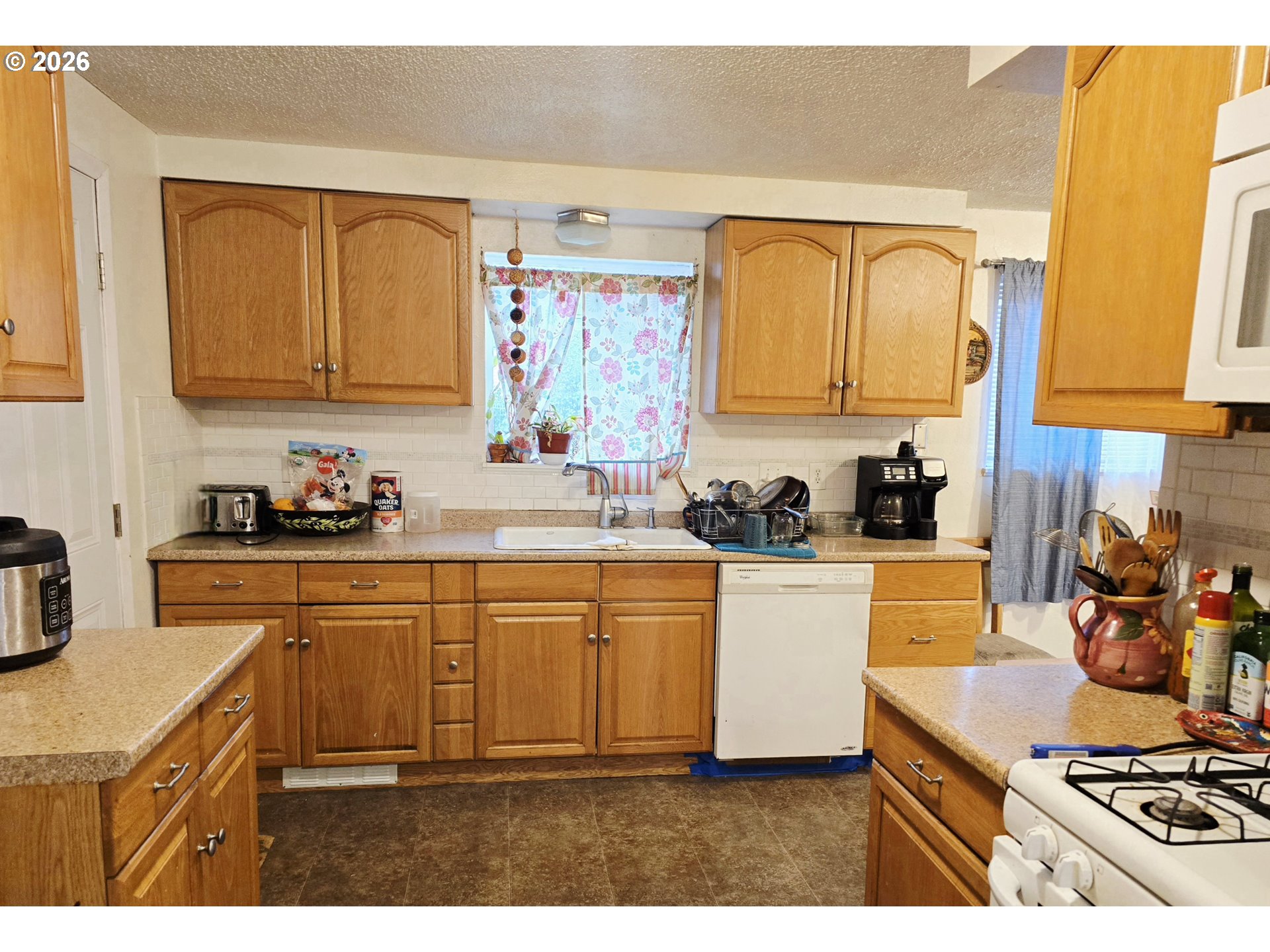 154 Norman Avenue Eugene, OR 97404 - Photo 2 of 44