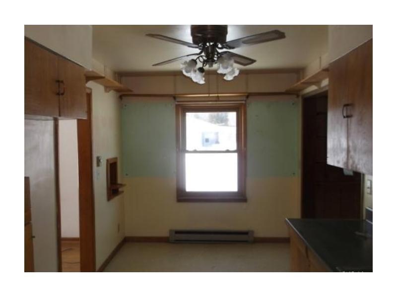 4906 West Lincoln Road Anderson, IN 46011 - Photo 3 of 14