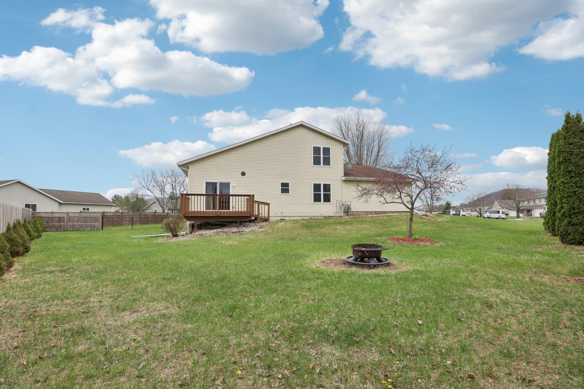 410 David Arena, WI 53503 - Photo 38 of 40