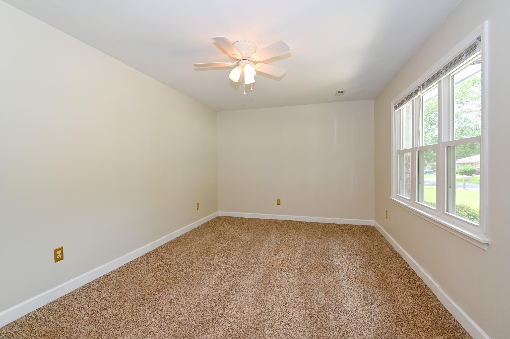 26 Delaware Road Goose Creek, SC 29445 - Photo 5 of 44 26Delaware-10