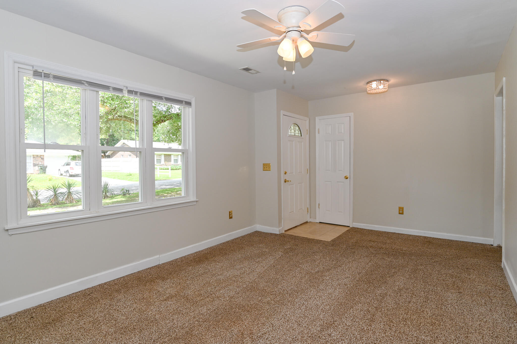 26 Delaware Road Goose Creek, SC 29445 - Photo 6 of 44 26Delaware-11