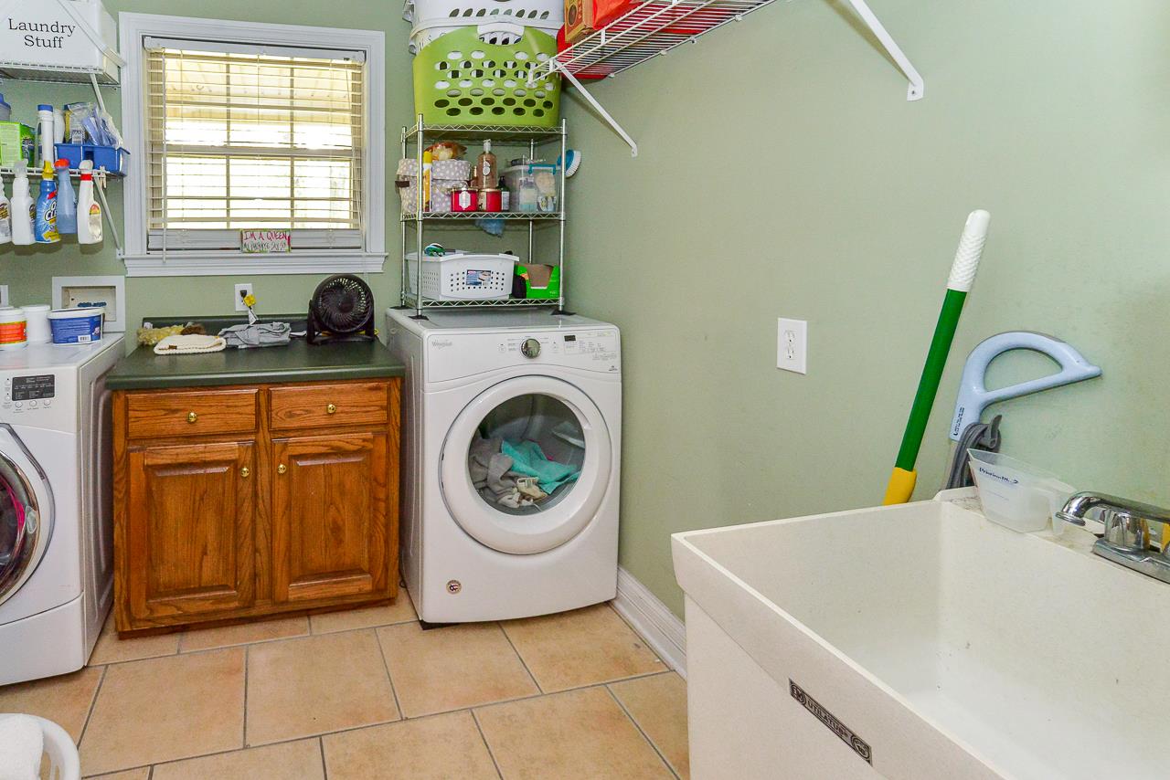508 Mimosa Road Fayetteville, TN 37334 - Photo 23 of 30 Huge Laundry