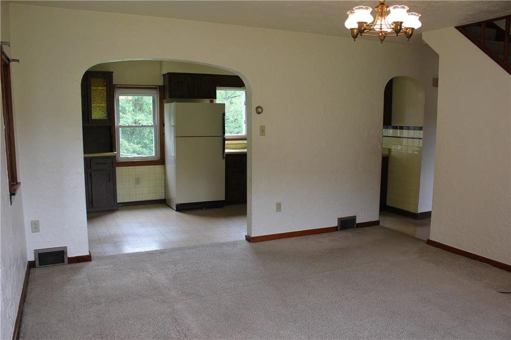 590 Bonniebrook Road Butler, PA 16002 - Photo 3 of 12