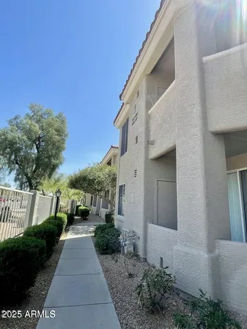 $1,450 | 2929 West Yorkshire Drive, Unit 2025, Phoenix, AZ 85027