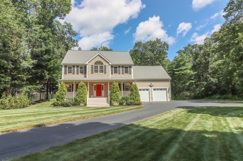 38 Lakeview Road Foxboro, MA 02035 - Photo 1 of 33 Gallery Image 1