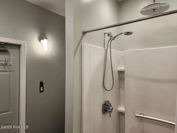 $2,350 | 107 South Lakeshore Drive, Whispering Pines, NC 28327