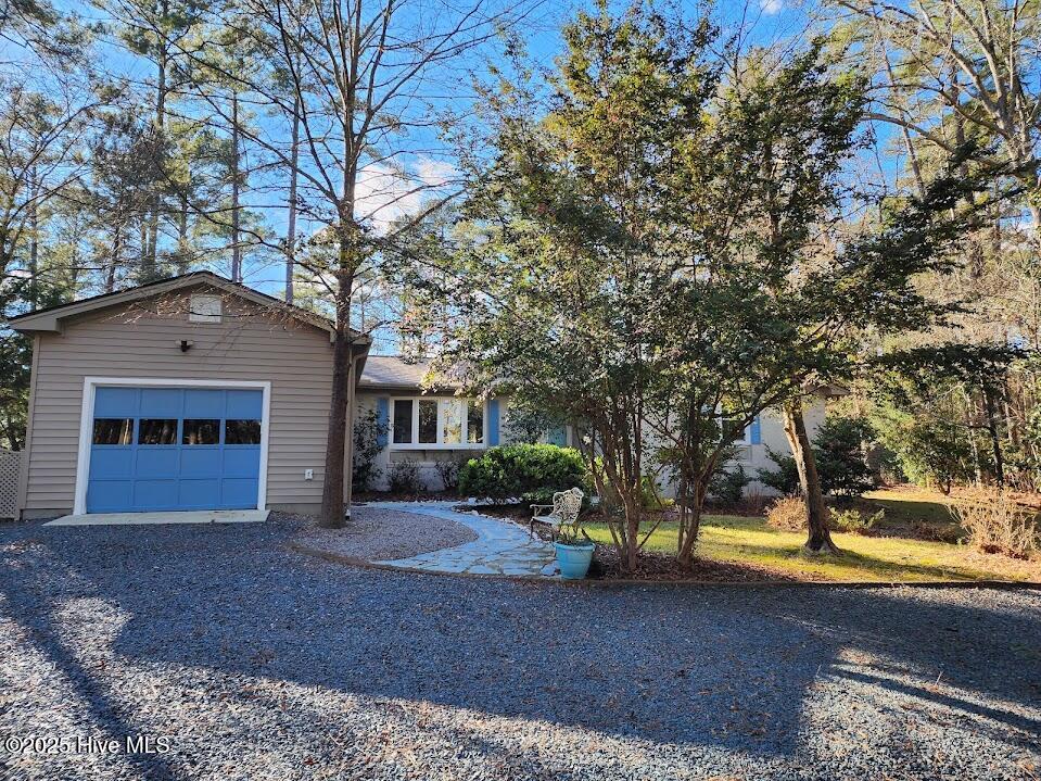 107 South Lakeshore Drive Whispering Pines, NC 28327 - Photo 4 of 32 20231230_141454