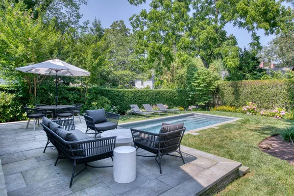 $7,600,000 | 9 Suffolk Street, Sag Harbor Village, NY 11963