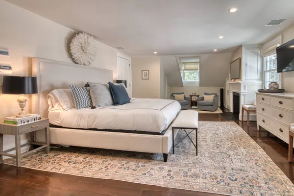 $7,600,000 | 9 Suffolk Street, Sag Harbor Village, NY 11963