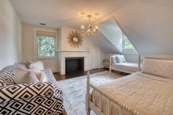 $7,600,000 | 9 Suffolk Street, Sag Harbor Village, NY 11963