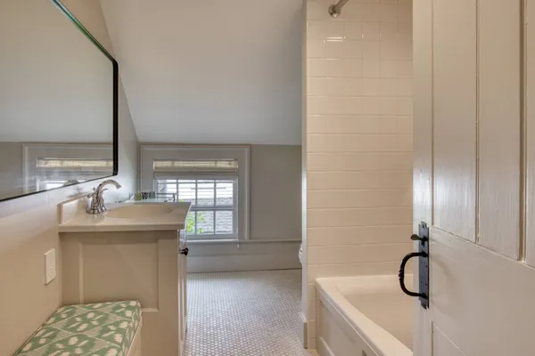 $7,600,000 | 9 Suffolk Street, Sag Harbor Village, NY 11963