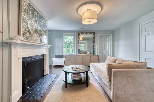 $7,600,000 | 9 Suffolk Street, Sag Harbor Village, NY 11963