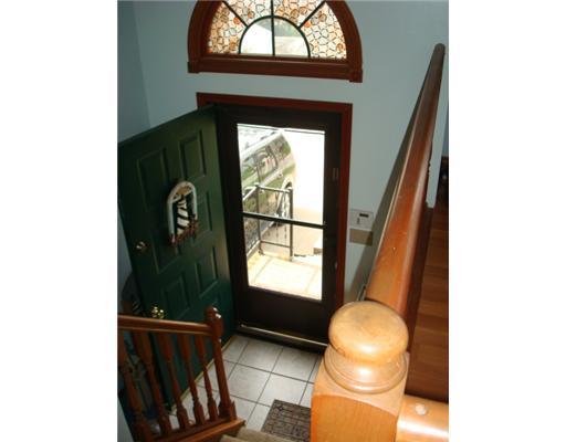 272 Hazel Kirk Road Monongahela, PA 15063 - Photo 11 of 18 Entry/Foyer.