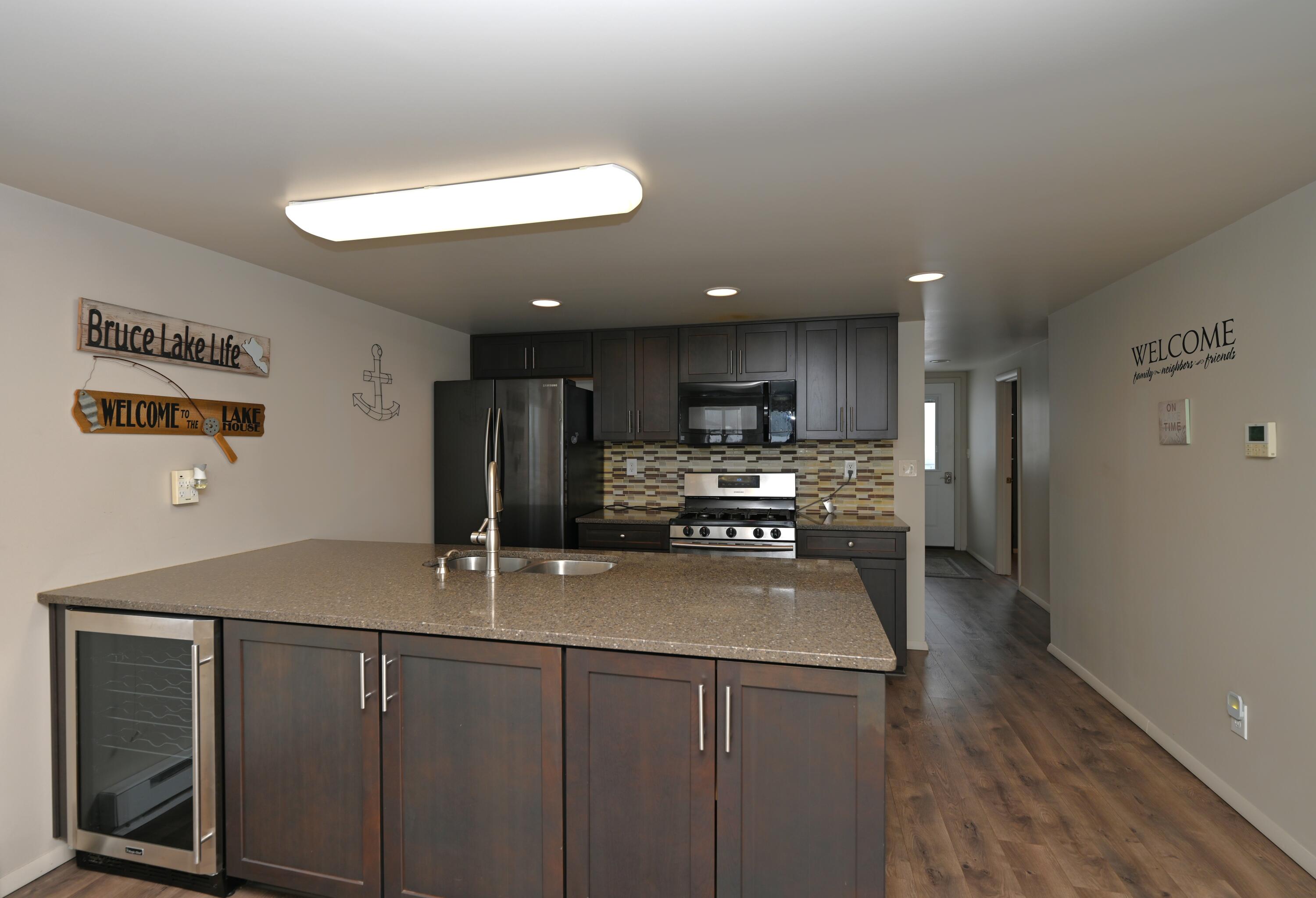 11446 West South Park Road Kewanna, IN 46939 - Photo 12 of 33 3000x2047