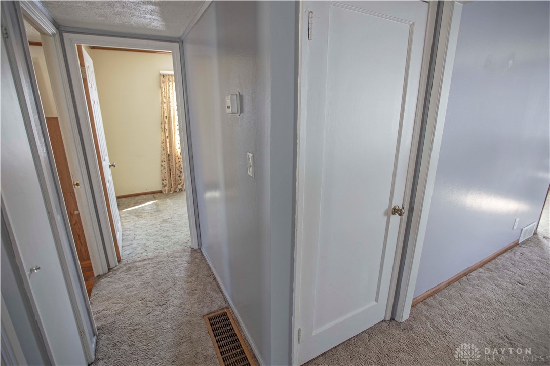1586 Joselin Road Dayton, OH 45432 - Photo 13 of 22 Gallery Image 13