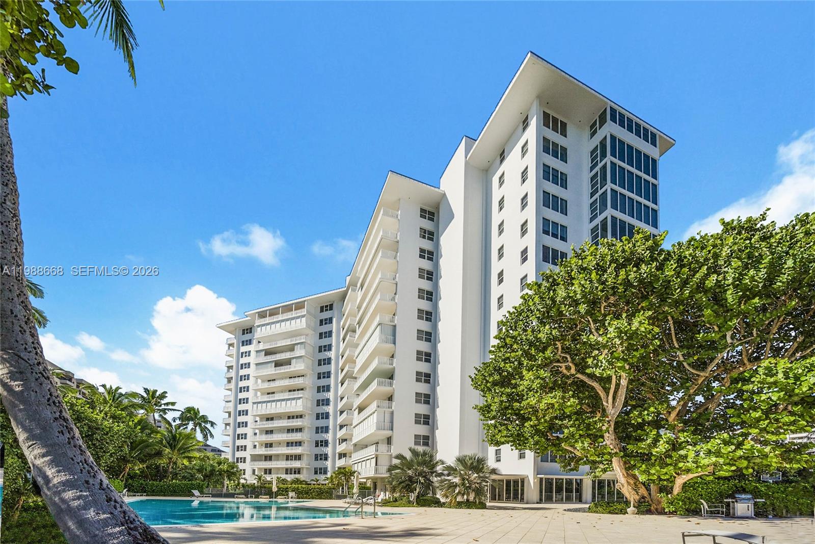 200 Ocean Ln Drive, Unit 1102 Key Biscayne, FL 33149 - Photo 21 of 24 a front view of a building