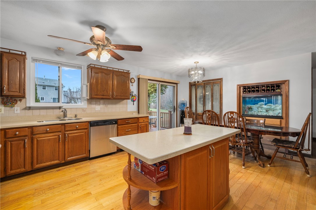 65 Janet Drive Cranston, RI 02921 - Photo 13 of 46