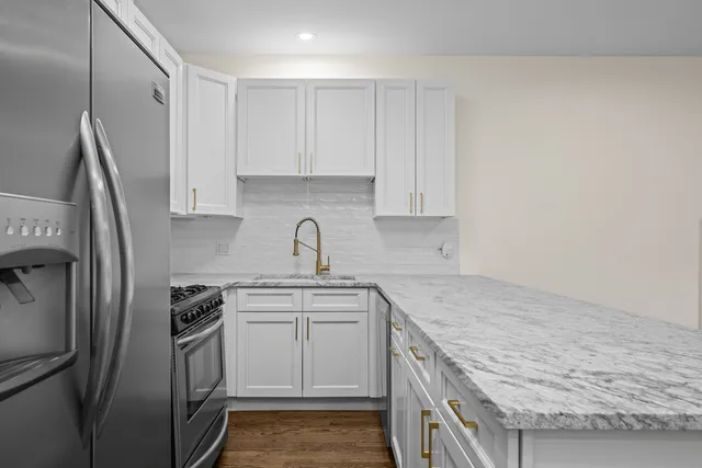 $475,000 | 2520 West Bloomingdale Avenue, Unit B, Chicago, IL 60647