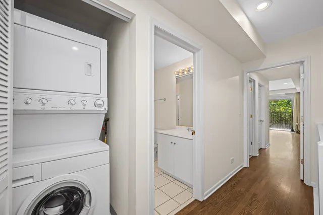 $475,000 | 2520 West Bloomingdale Avenue, Unit B, Chicago, IL 60647