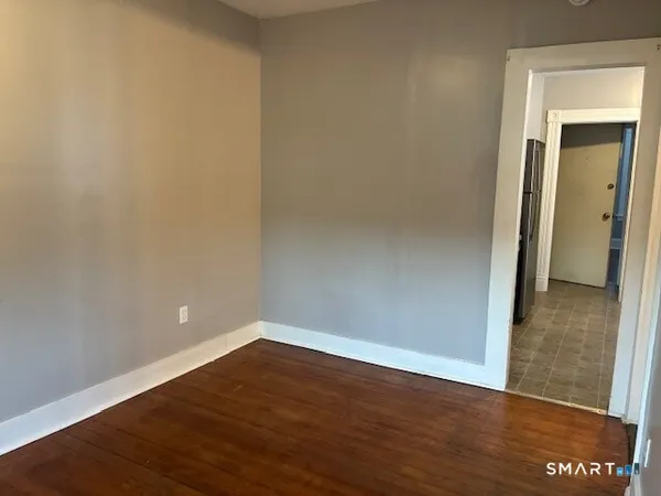 $950 | 444-454 West Street, Bristol, CT 06010