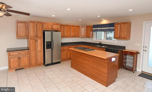 $599,500 | 3375 Anchor Court, Greenbackville, VA 23356