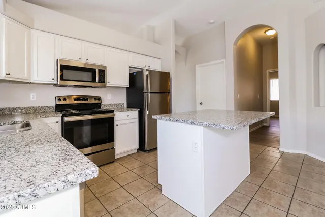 $2,325 | 2703 East Campo Bello Drive, Phoenix, AZ 85032