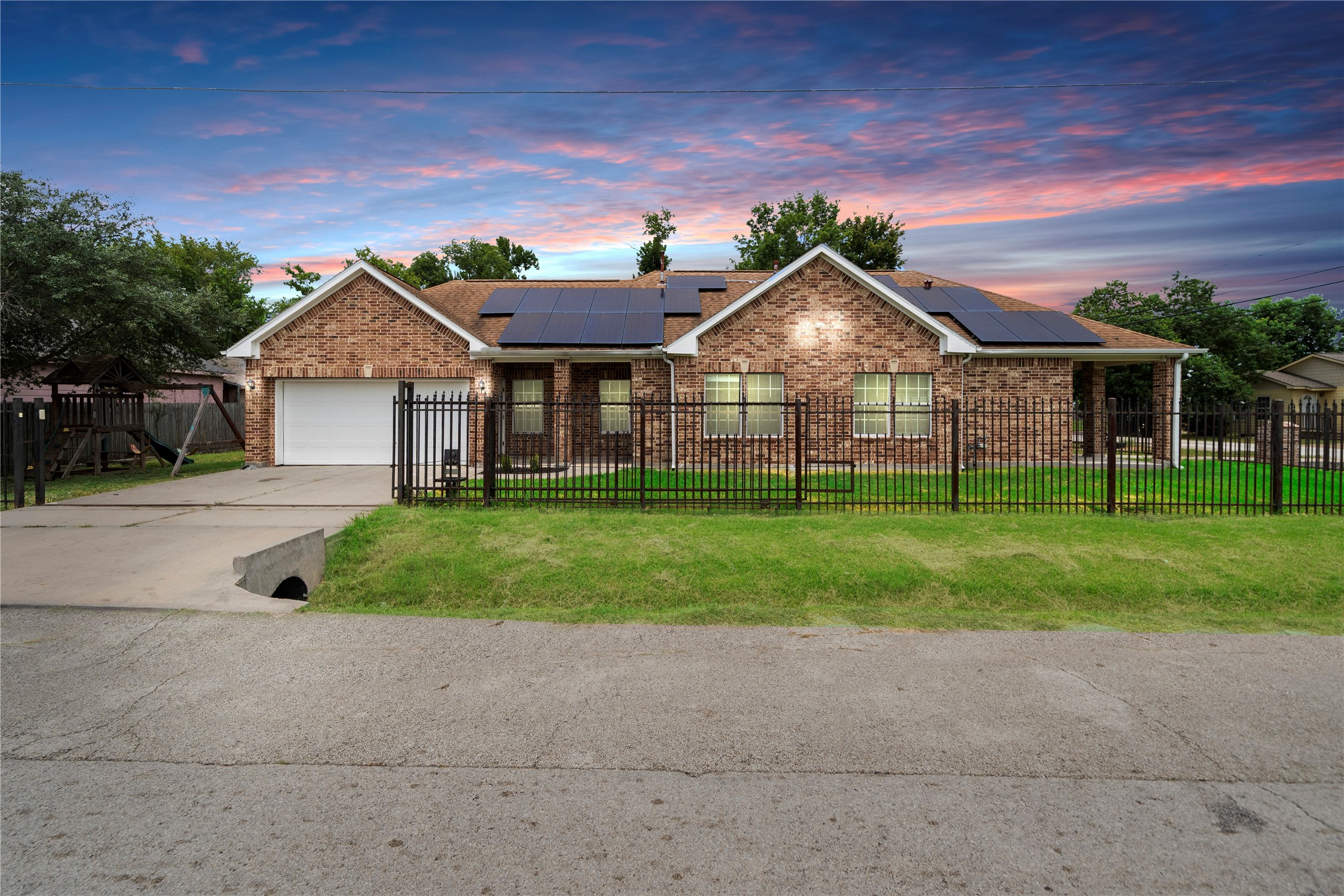 3001 Wayne Street Houston, TX 77026 - Photo 1 of 31 Discover this rare gem: a full-brick home with a fully-fenced yard and rod iron gate, located near major freeways and downtown for ultimate convenience.