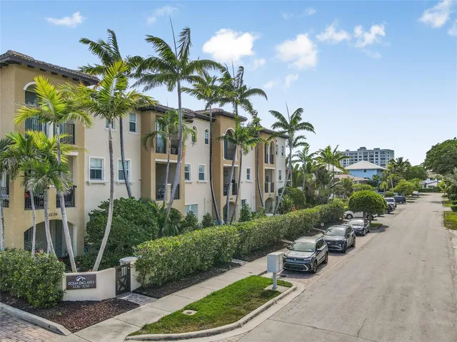 $975,000 | 3240 Northeast 13th Street, Unit 3240, Pompano Beach, FL 33062
