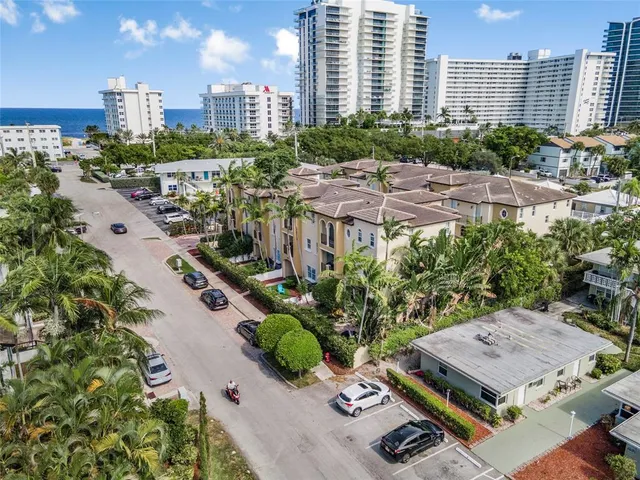 $975,000 | 3240 Northeast 13th Street, Unit 3240, Pompano Beach, FL 33062