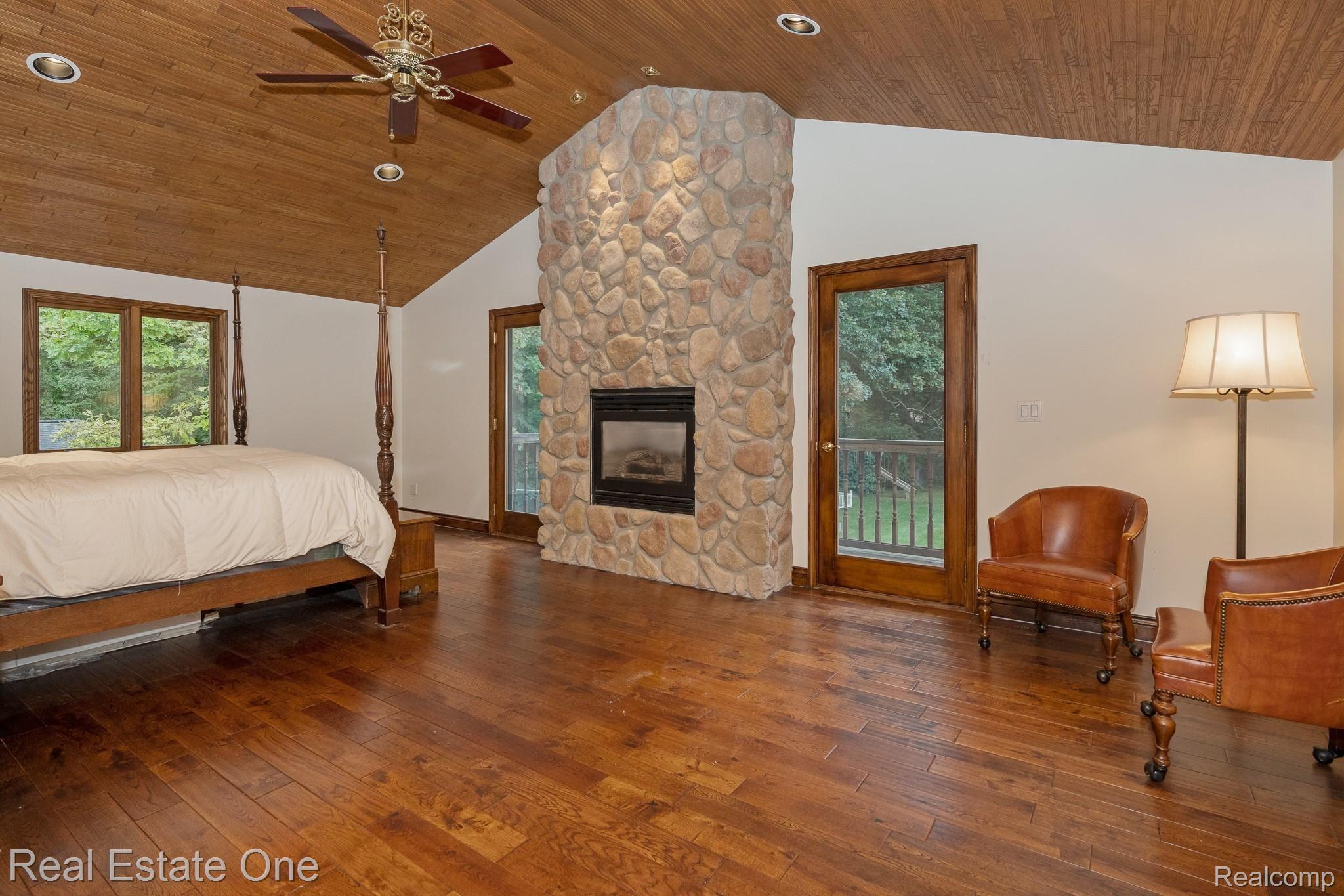 6225 North Rochester Road Rochester, MI 48306 - Photo 23 of 36 6225 Rochester MLS-W049.jpg
