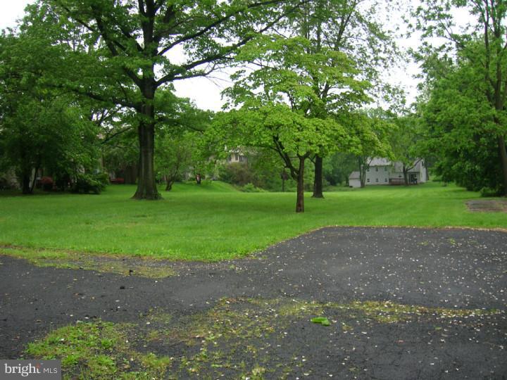 116 Fitzwatertown Road Willow Grove, PA 19090 - Photo 15 of 16 Back Yard