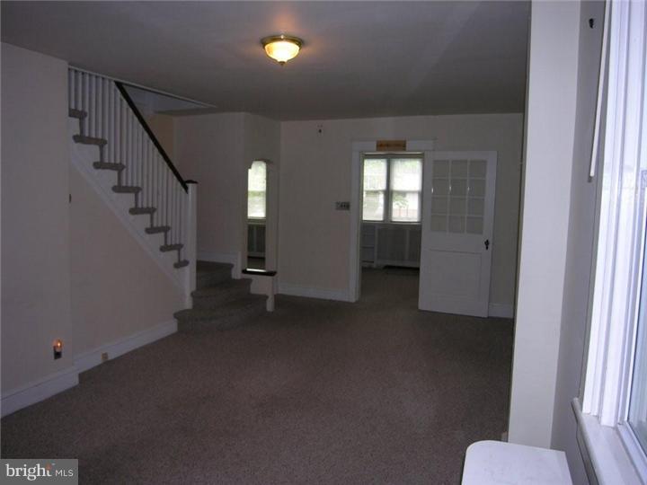 116 Fitzwatertown Road Willow Grove, PA 19090 - Photo 3 of 16 Living Room
