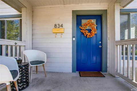 $370,500 | 834 South Polk Street, Dallas, TX 75208