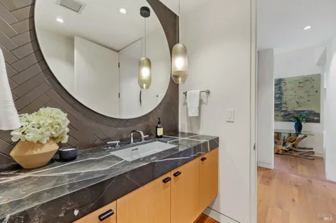 $8,477,000 | 3 Trestle Glen Circle, Tiburon, CA 94920