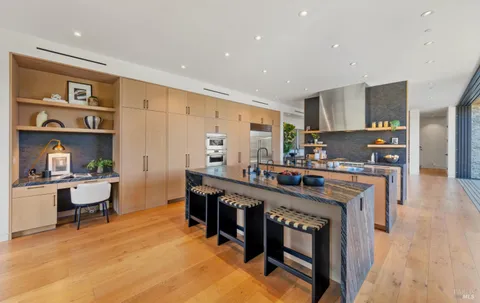 $8,477,000 | 3 Trestle Glen Circle, Tiburon, CA 94920