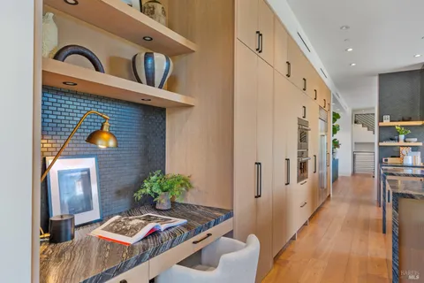 $8,477,000 | 3 Trestle Glen Circle, Tiburon, CA 94920