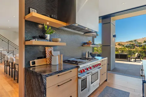 $8,477,000 | 3 Trestle Glen Circle, Tiburon, CA 94920