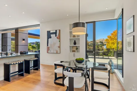 $8,477,000 | 3 Trestle Glen Circle, Tiburon, CA 94920