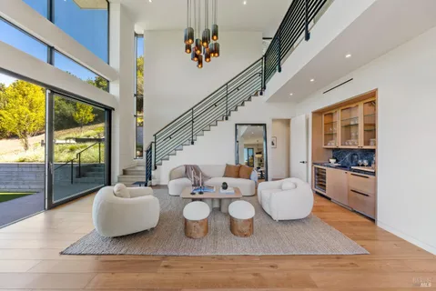 $8,477,000 | 3 Trestle Glen Circle, Tiburon, CA 94920