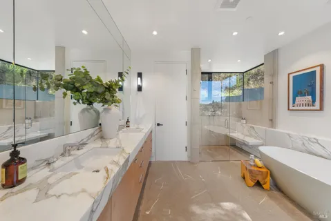 $8,477,000 | 3 Trestle Glen Circle, Tiburon, CA 94920