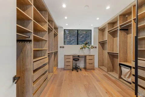 $8,477,000 | 3 Trestle Glen Circle, Tiburon, CA 94920