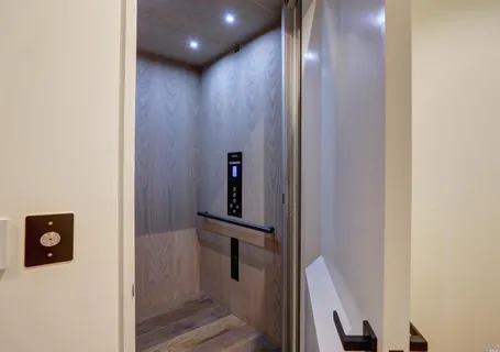 $8,477,000 | 3 Trestle Glen Circle, Tiburon, CA 94920