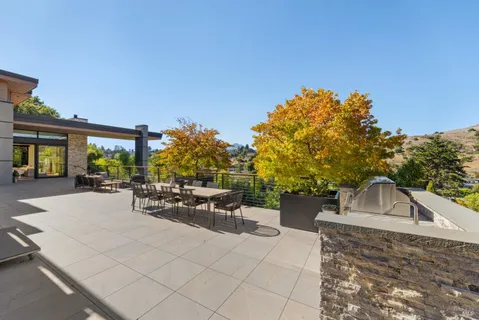 $8,477,000 | 3 Trestle Glen Circle, Tiburon, CA 94920