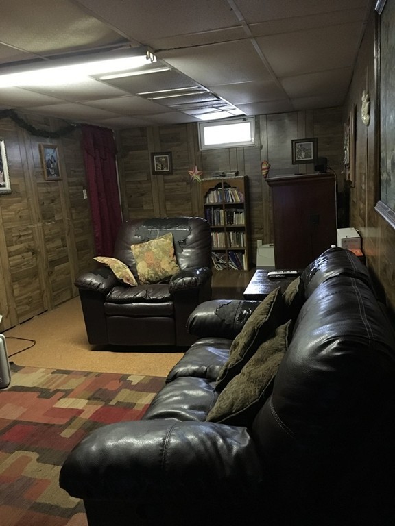 7 Monfort Street Worcester, MA 01604 - Photo 11 of 15