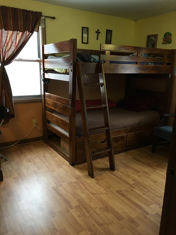 7 Monfort Street Worcester, MA 01604 - Photo 9 of 15