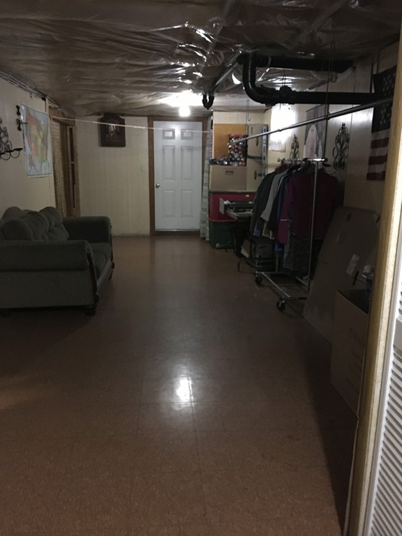 7 Monfort Street Worcester, MA 01604 - Photo 10 of 15